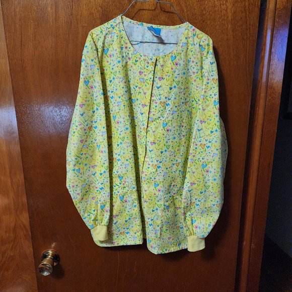 Women's Medium Scrub H.Q. Yellow Heart Print Long Sleeve Scrub Top - Picture 2 of 13
